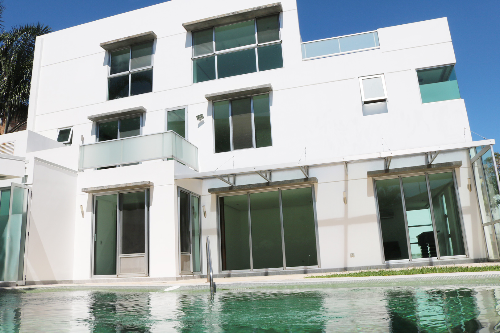 4 bed Single Family Homes For Sale in Escazu, San Jose - thumb 1