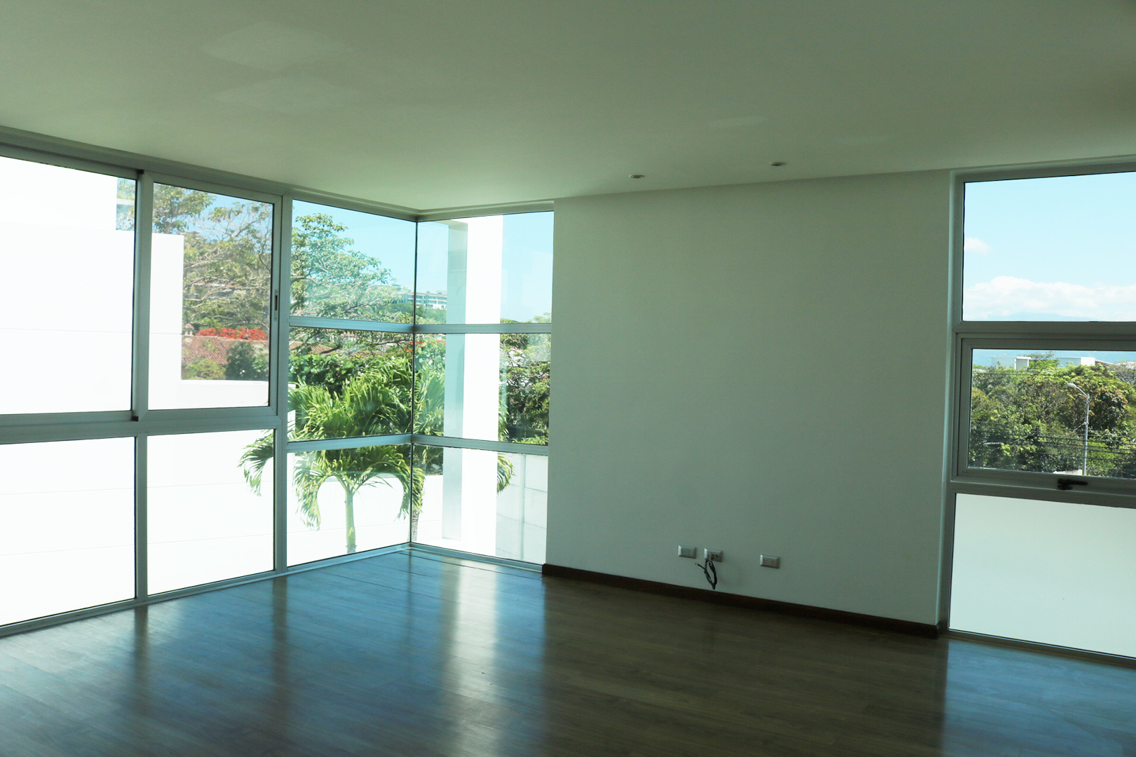 4 bed Single Family Homes For Sale in Escazu, San Jose - thumb 19