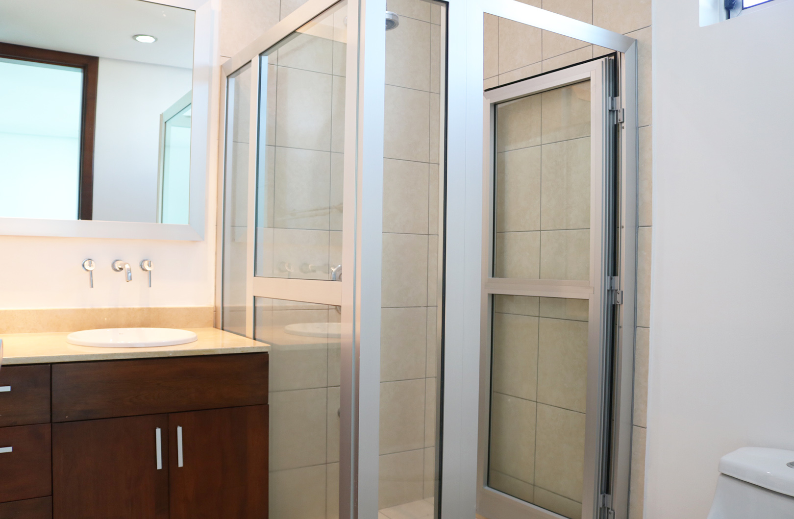 4 bed Single Family Homes For Sale in Escazu, San Jose - thumb 17