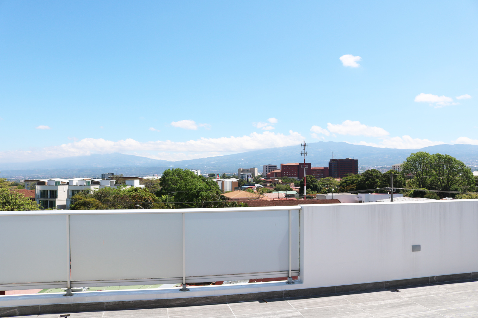 4 bed Single Family Homes For Sale in Escazu, San Jose - thumb 4