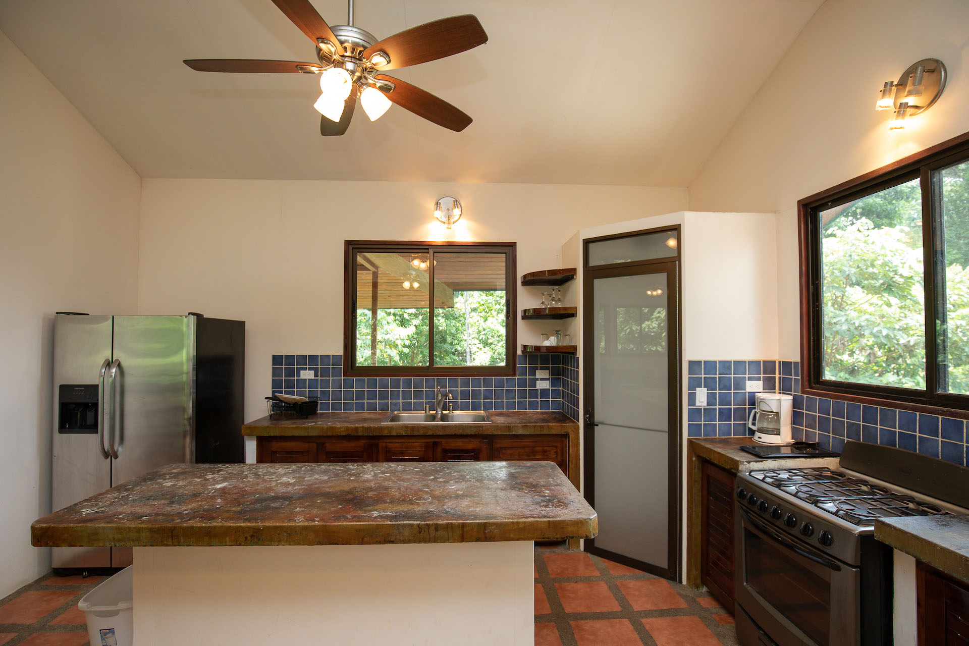 9 bed Single Family Homes For Sale in Dominical, Puntarenas - thumb 27