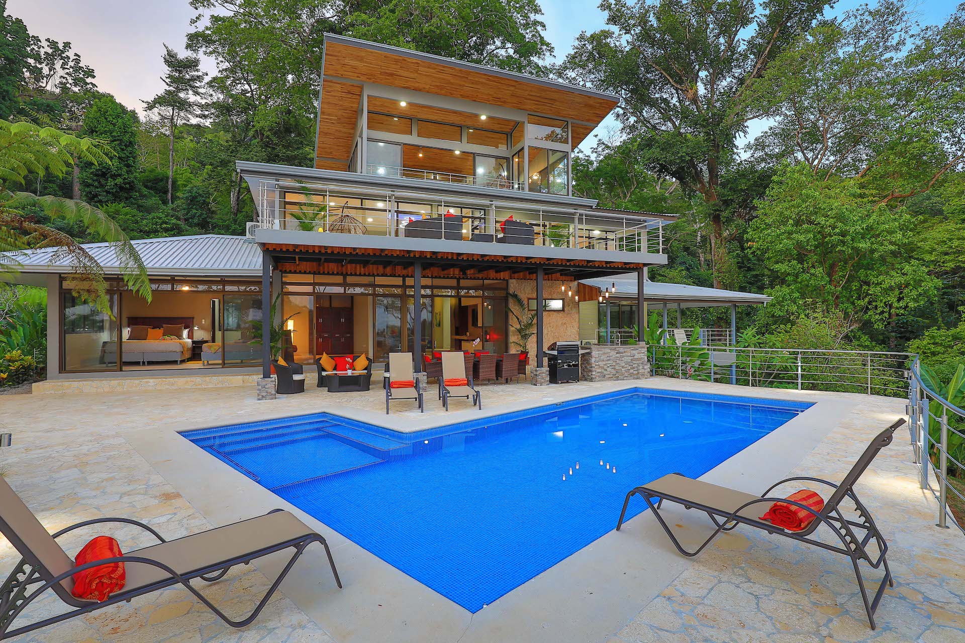 9 bed Single Family Homes For Sale in Dominical, Puntarenas - thumb 5