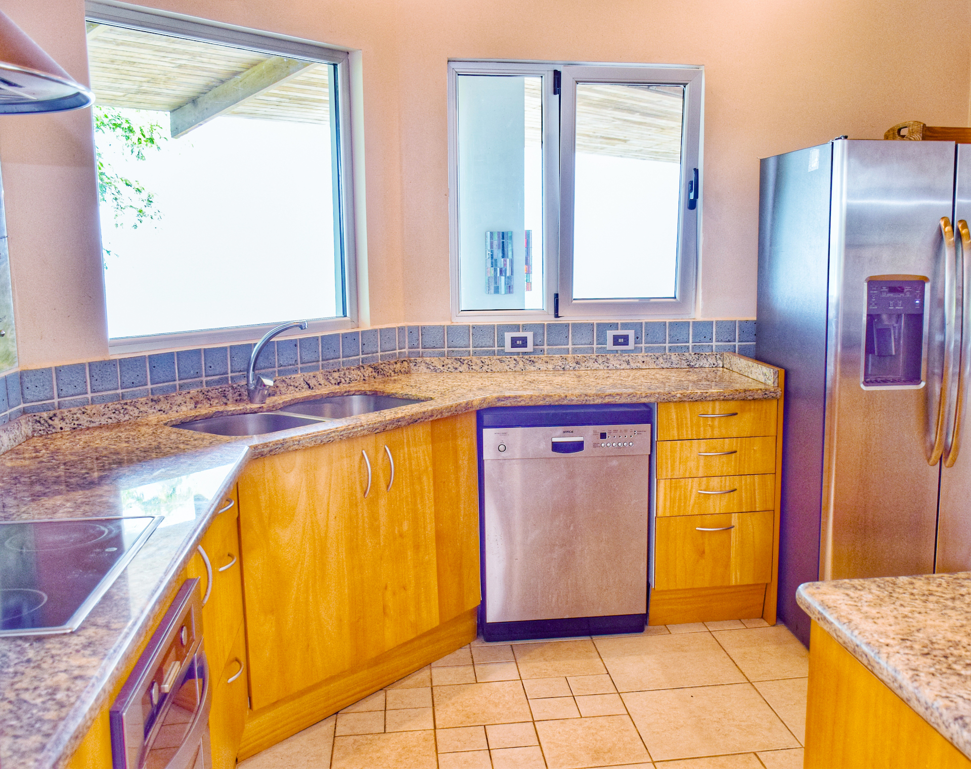 3 bed Single Family Homes For Sale in Playa Potrero, Guanacaste - thumb 16