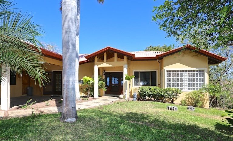 3 bed Single Family Homes For Sale in Hermosa, Guanacaste - thumb 1
