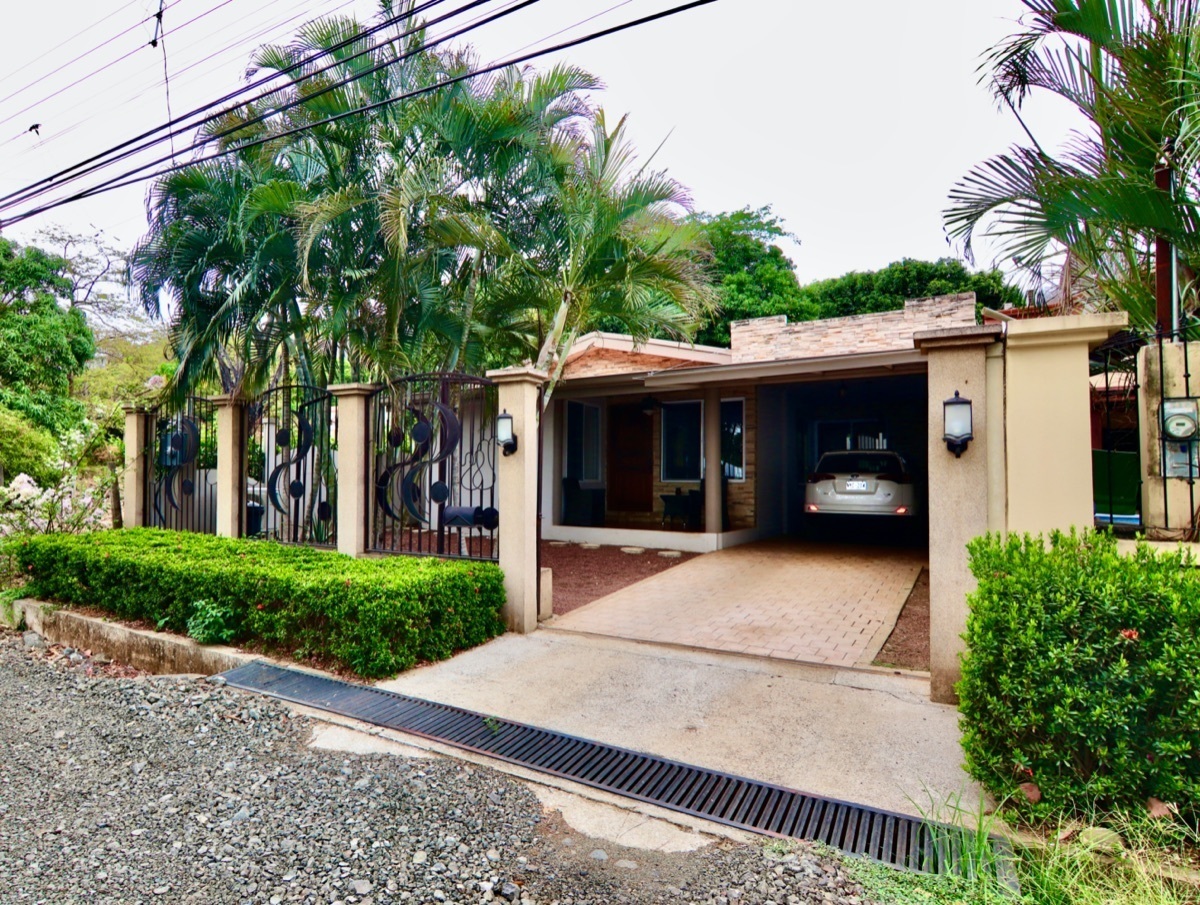 2 bed Single Family Homes For Sale in Playas Del Coco, Guanacaste - thumb 13