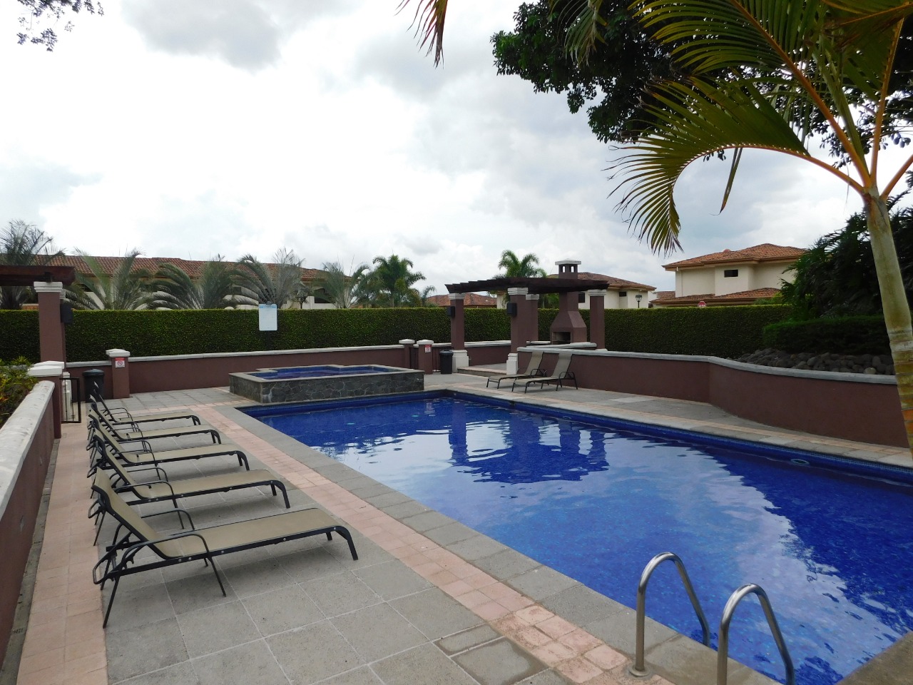 3 bed Apartment For Sale in Pozos, San Jose - thumb 14