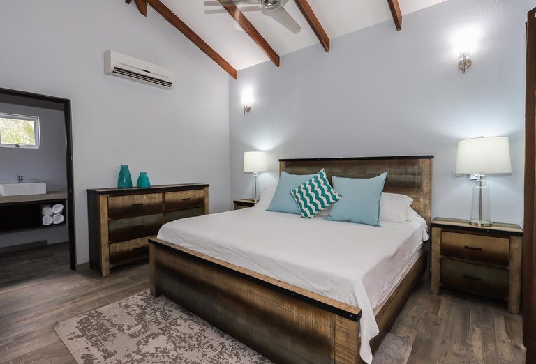 5 bed Single Family Homes For Sale in Playa Grande, Guanacaste - thumb 3