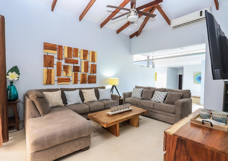 5 bed Single Family Homes For Sale in Playa Grande, Guanacaste - thumb 13