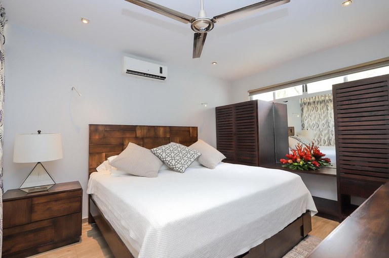 5 bed Single Family Homes For Sale in Playa Grande, Guanacaste - thumb 16