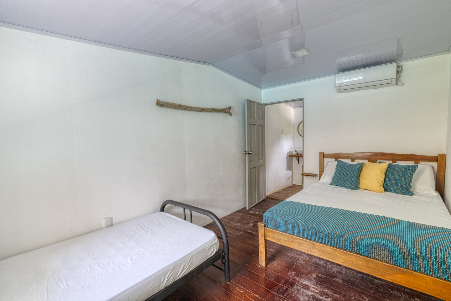 6 bed Hotel / Leisure For Sale in Uvita, Puntarenas - thumb 16