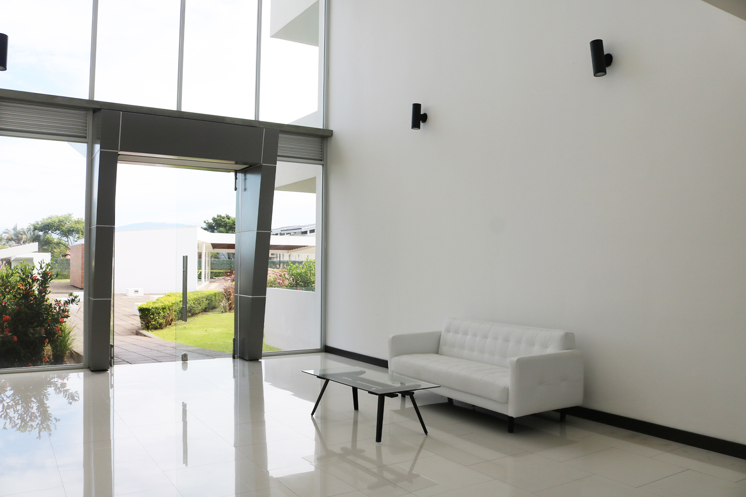 3 bed Apartment For Sale in Santa Ana, San Jose - thumb 1