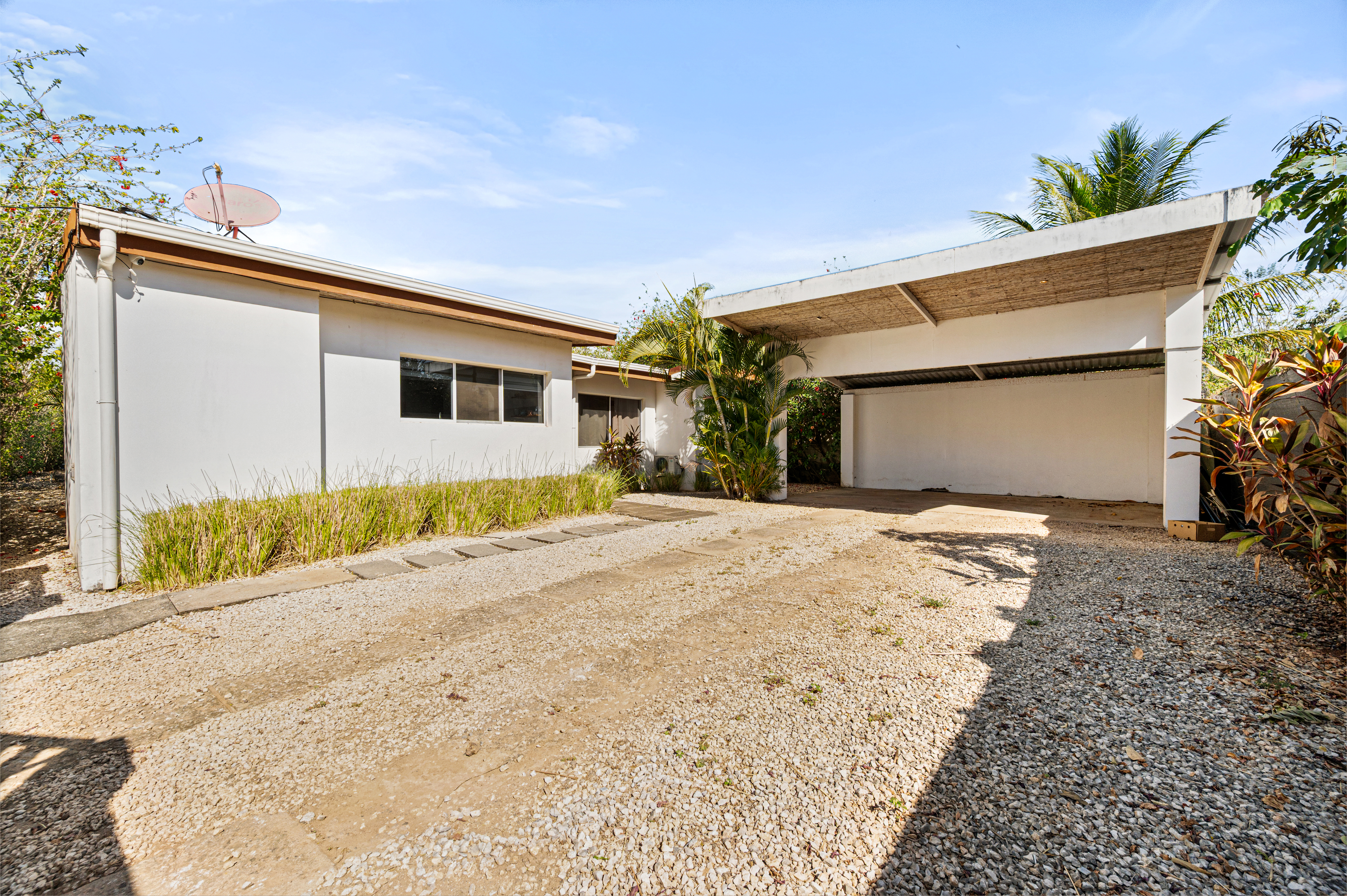 3 bed Single Family Homes For Sale in Tamarindo, Guanacaste - thumb 3