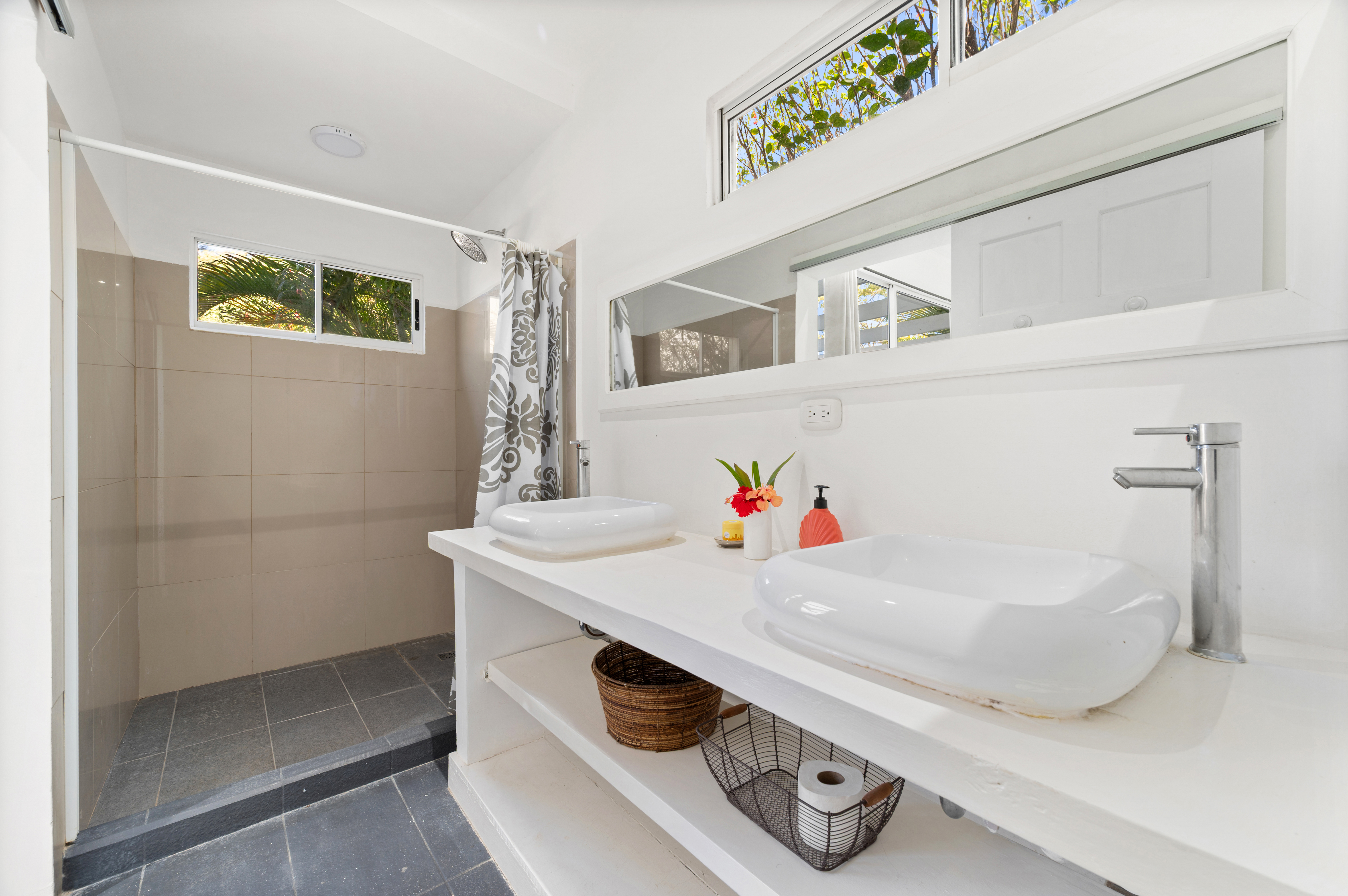 3 bed Single Family Homes For Sale in Tamarindo, Guanacaste - thumb 14