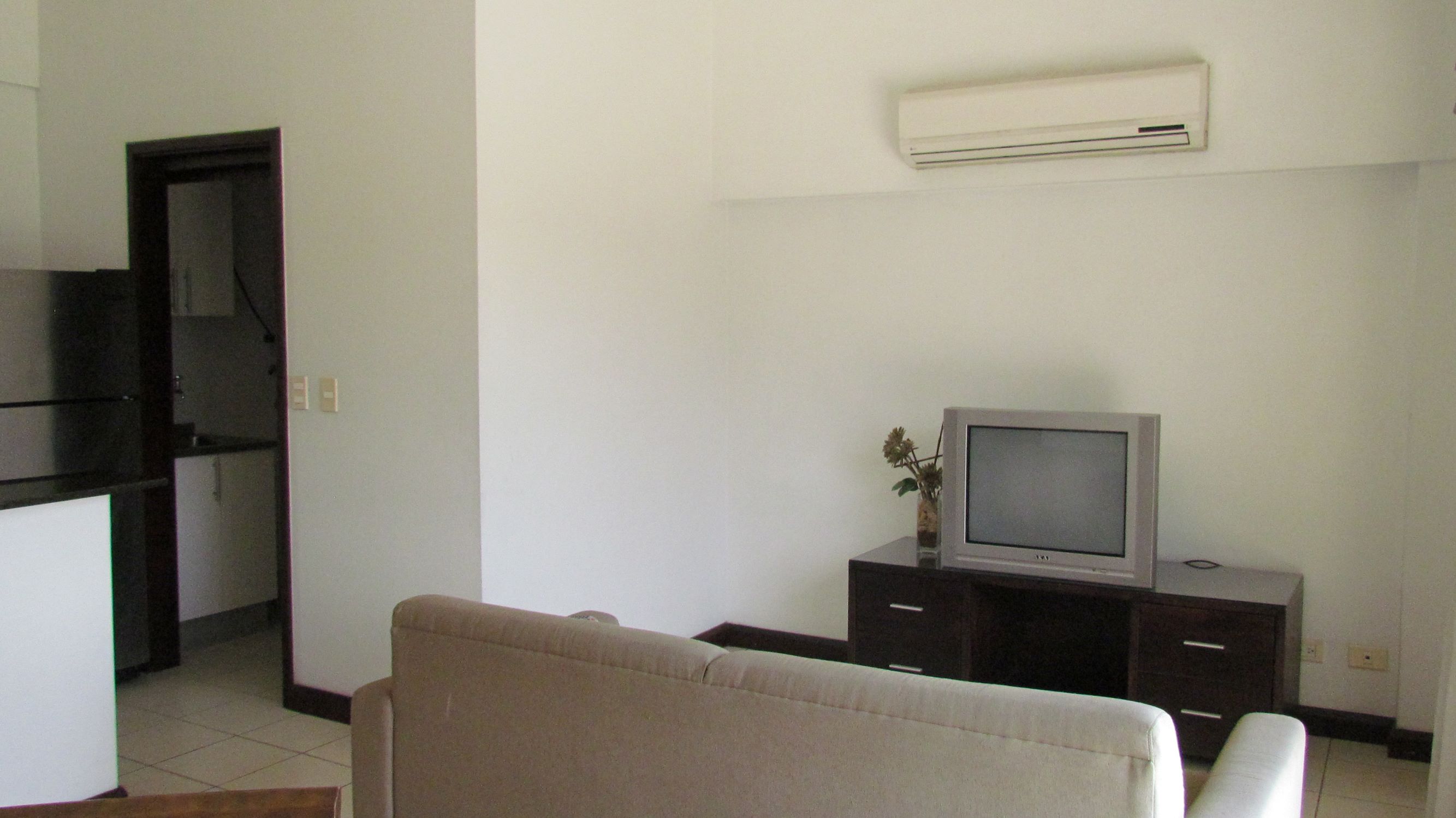 2 bed Apartment For Rent in Santa Ana, San Jose - thumb 3