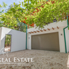  - Casa Vagamundo, Guiones Beach Club Vacation Home w/ Garage Studio