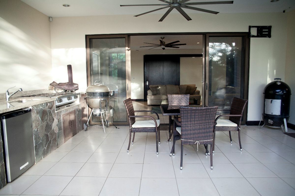 4 bed Single Family Homes For Sale in Playas Del Coco, Guanacaste - thumb 7
