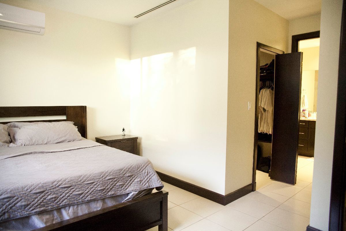 4 bed Single Family Homes For Sale in Playas Del Coco, Guanacaste - thumb 3