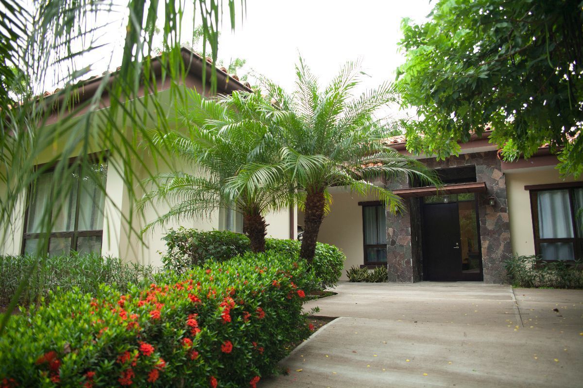 4 bed Single Family Homes For Sale in Playas Del Coco, Guanacaste - thumb 28