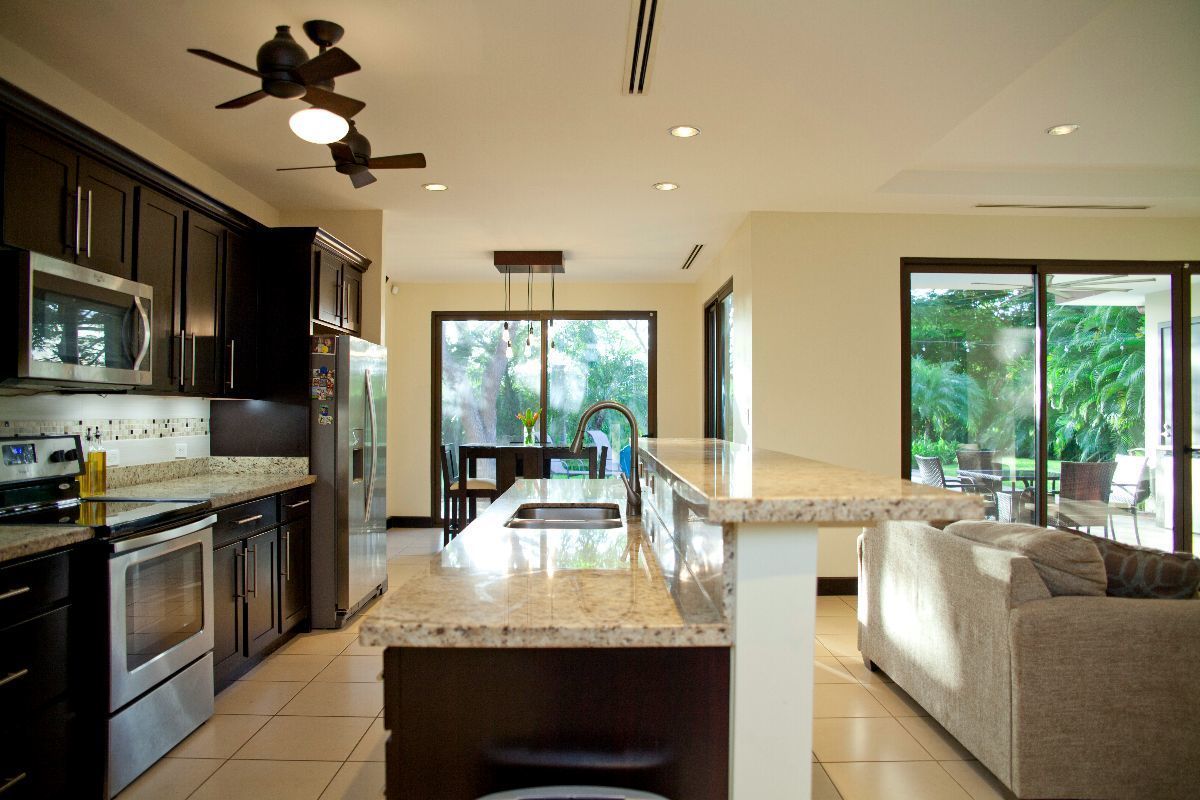 4 bed Single Family Homes For Sale in Playas Del Coco, Guanacaste - thumb 14