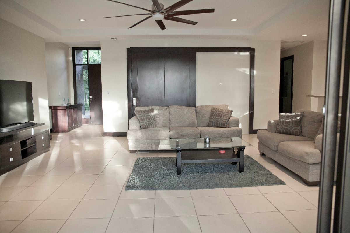4 bed Single Family Homes For Sale in Playas Del Coco, Guanacaste - thumb 8