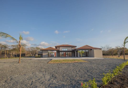 3 bed Single Family Homes For Sale in Avellanas, Guanacaste - thumb 16