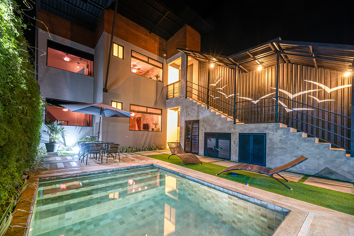 4 bed Hotel / Leisure For Sale in Jaco, Puntarenas - thumb 1