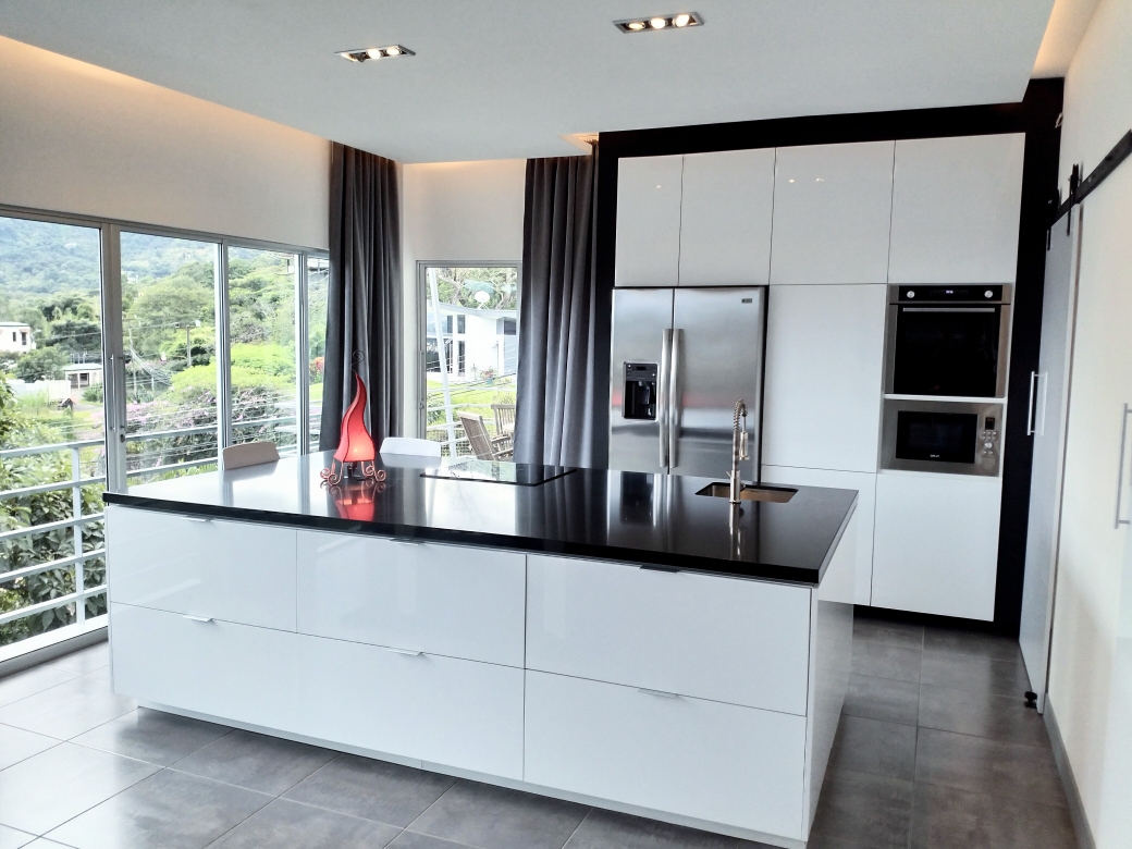 4 bed Apartment For Sale in Santa Ana, San Jose - thumb 3