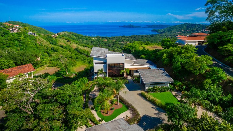 4 bed Single Family Homes For Sale in Hermosa, Guanacaste - thumb 1