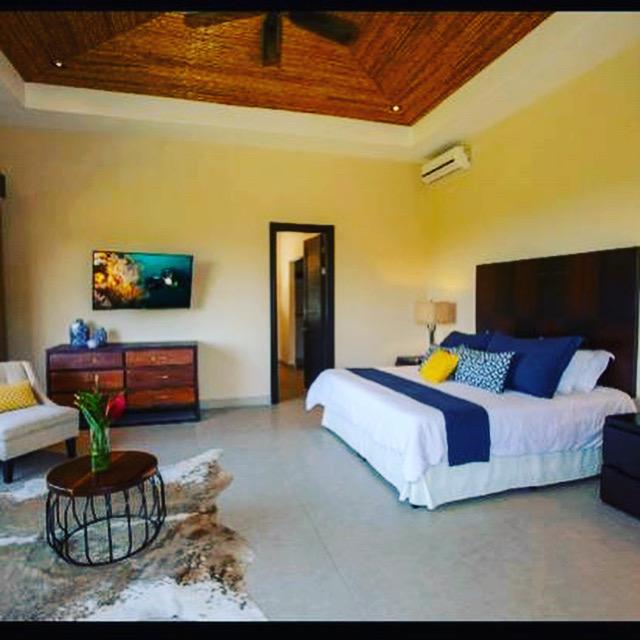 5 bed Single Family Homes For Sale in Playas Del Coco, Guanacaste - thumb 10