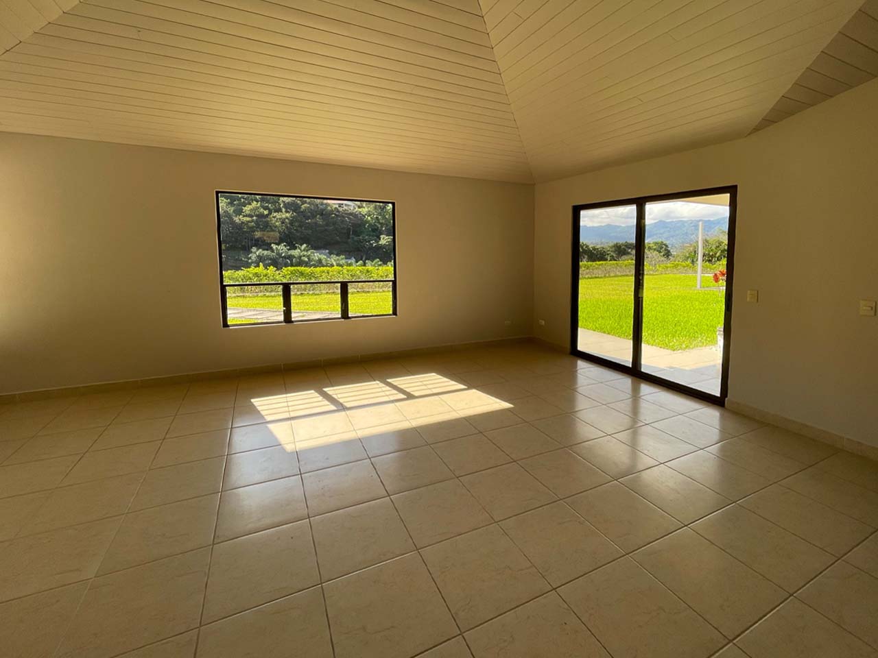 3 bed Single Family Homes For Sale in Atenas, Alajuela - thumb 11