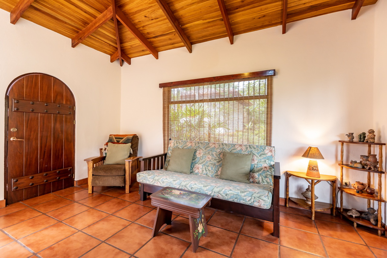 4 bed Single Family Homes For Sale in Atenas, Alajuela - thumb 6