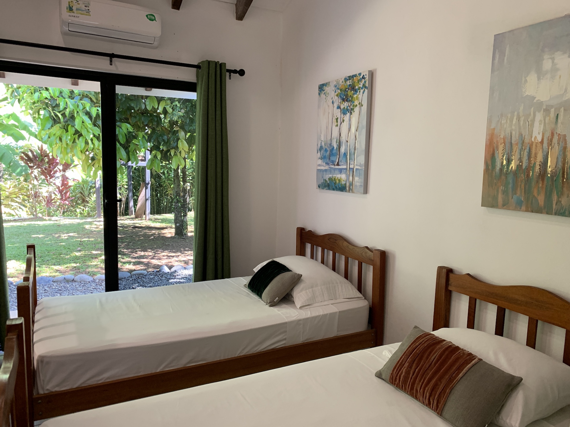 5 bed Single Family Homes For Sale in Ojochal, Puntarenas - thumb 17