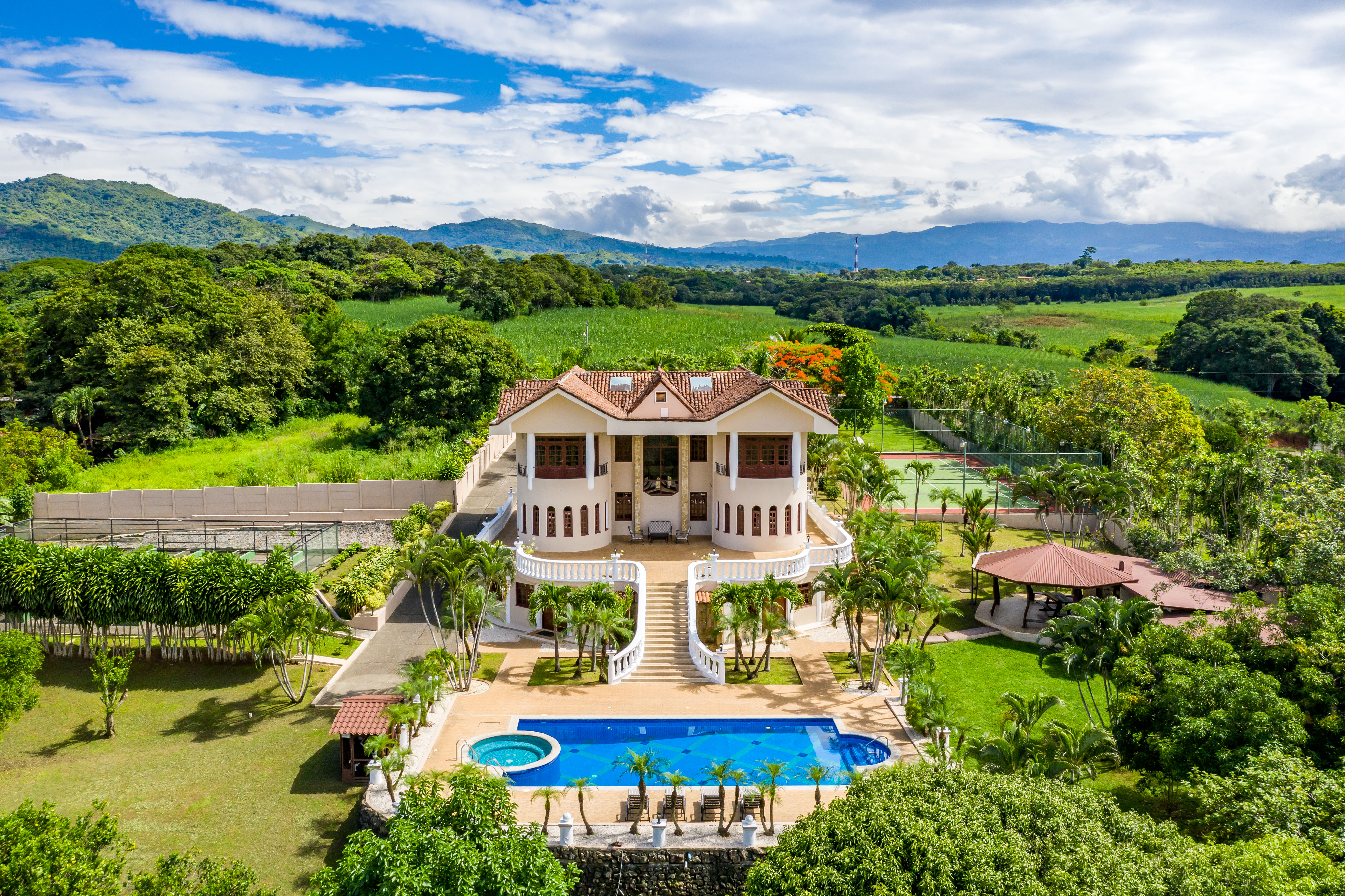 4 bed Single Family Homes For Sale in Atenas, Alajuela - thumb 30
