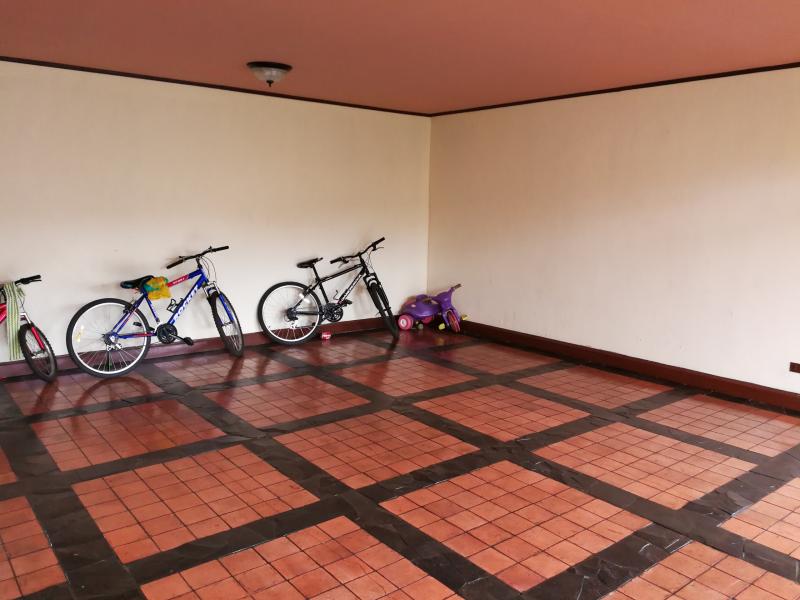 3 bed Single Family Homes For Sale in Curridabat, San Jose - thumb 2