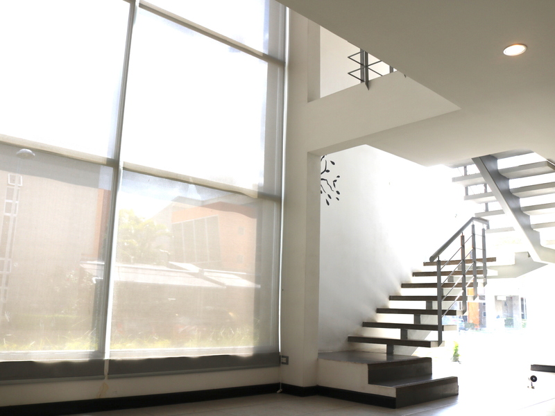 3 bed Single Family Homes For Sale in Santa Ana, San Jose - 1