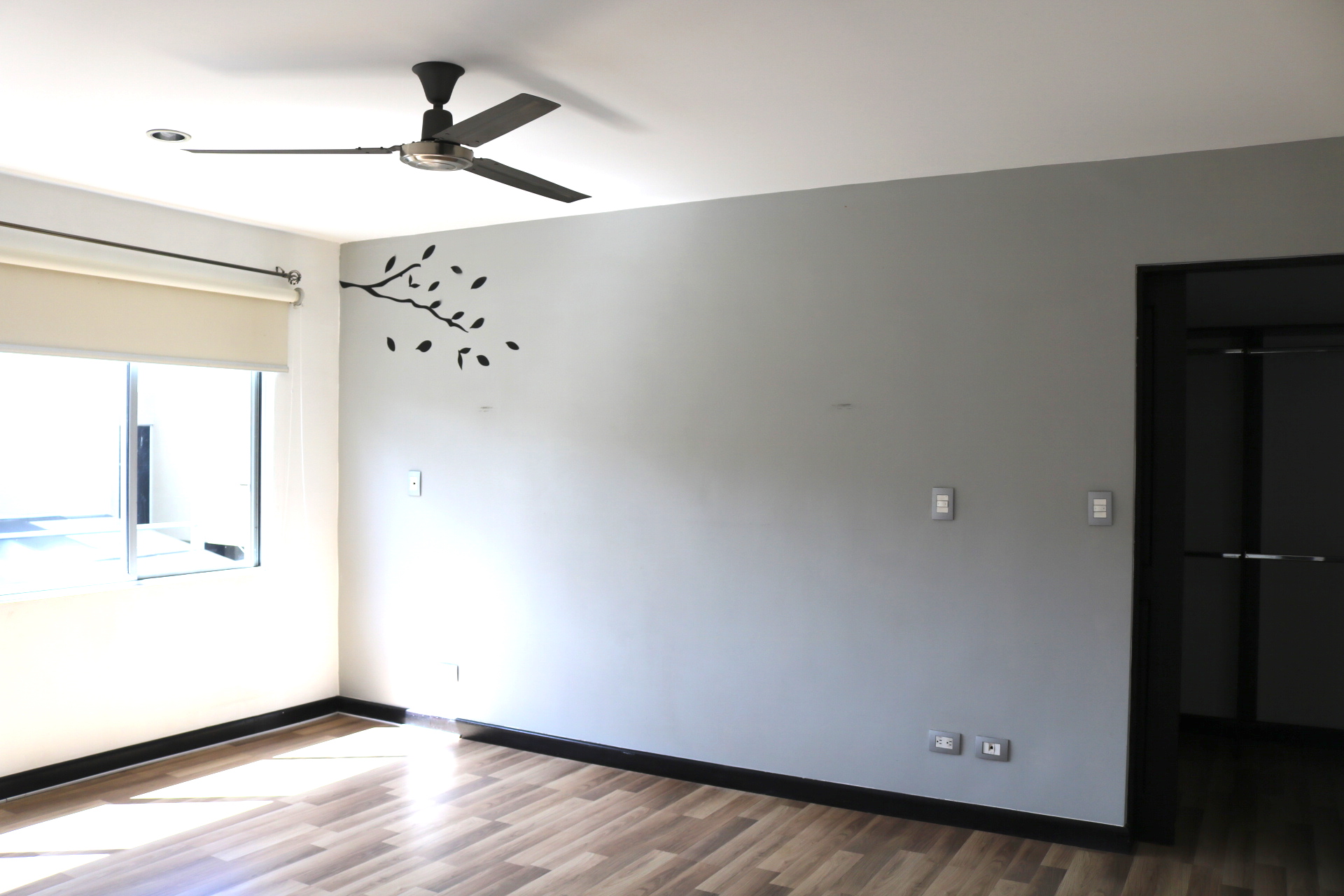 3 bed Single Family Homes For Sale in Santa Ana, San Jose - thumb 12