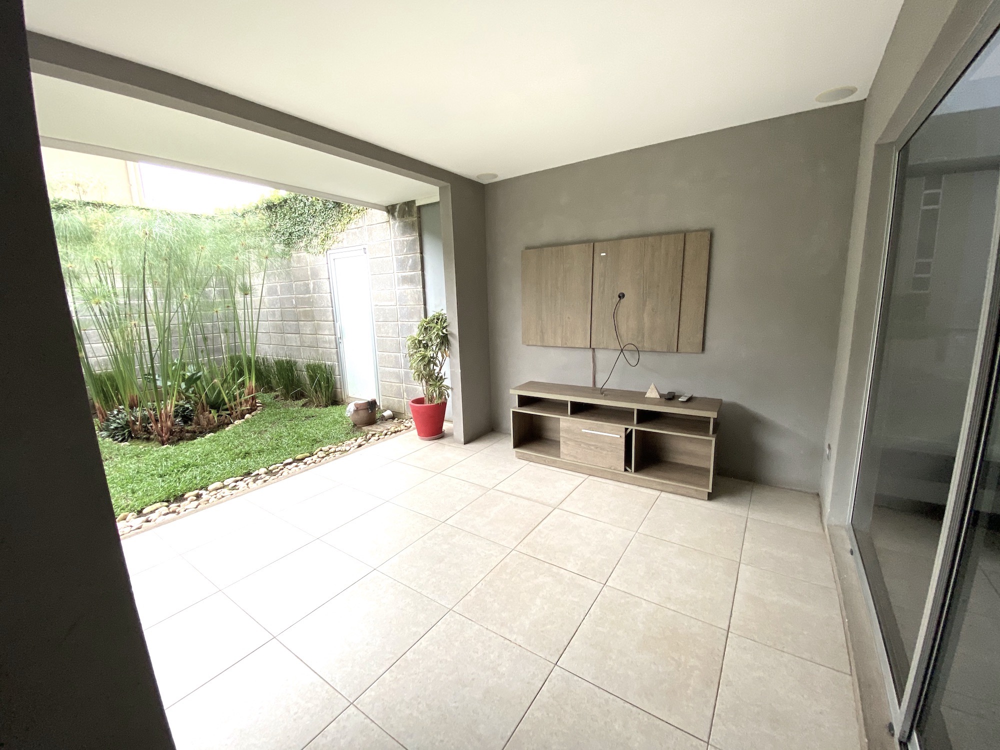 3 bed Single Family Homes For Sale in Santa Ana, San Jose - thumb 3