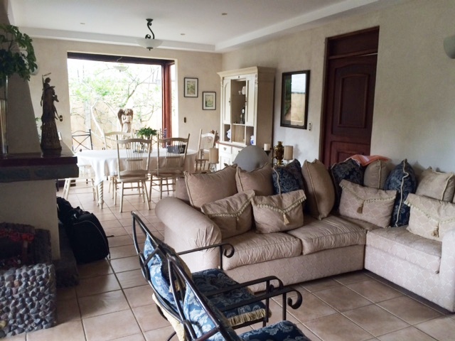 4 bed Single Family Homes For Sale in Curridabat, San Jose - thumb 2