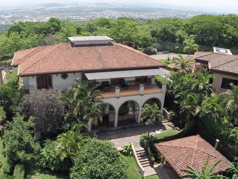 4 bed Single Family Homes For Rent in Santa Ana, San Jose - 1