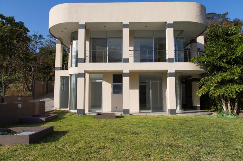 4 bed Condo For Sale in Santa Ana, San Jose - thumb 1