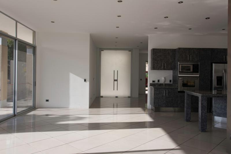 4 bed Condo For Sale in Santa Ana, San Jose - thumb 16