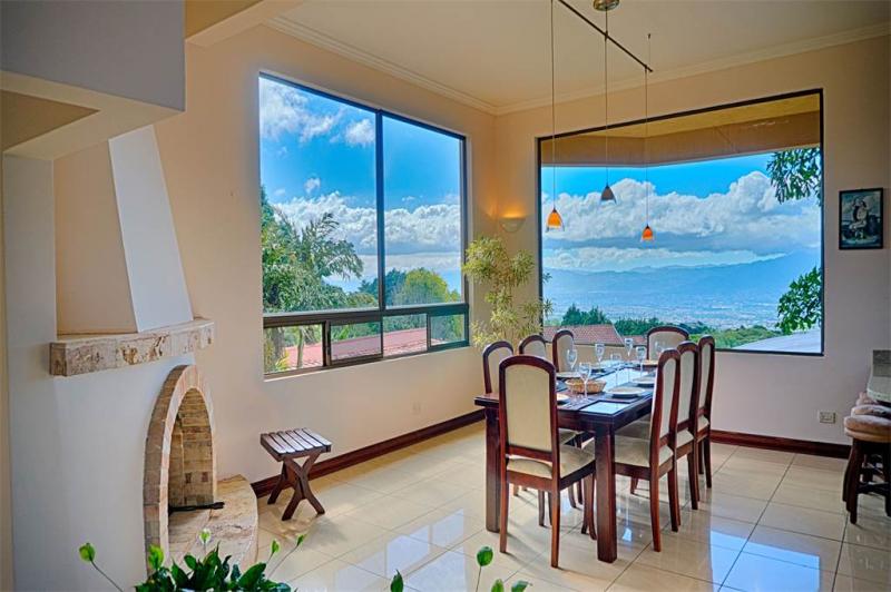 5 bed Single Family Homes For Sale in San Rafael, Heredia - thumb 2