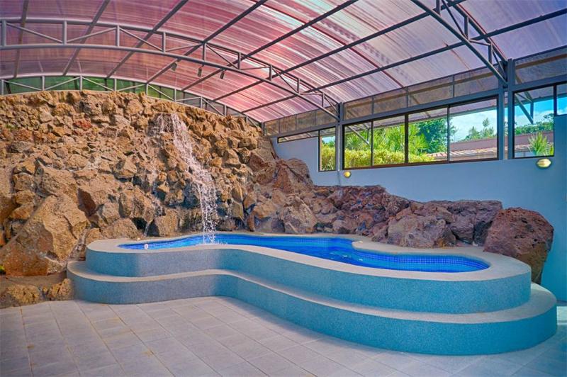 5 bed Single Family Homes For Sale in San Rafael, Heredia - thumb 18