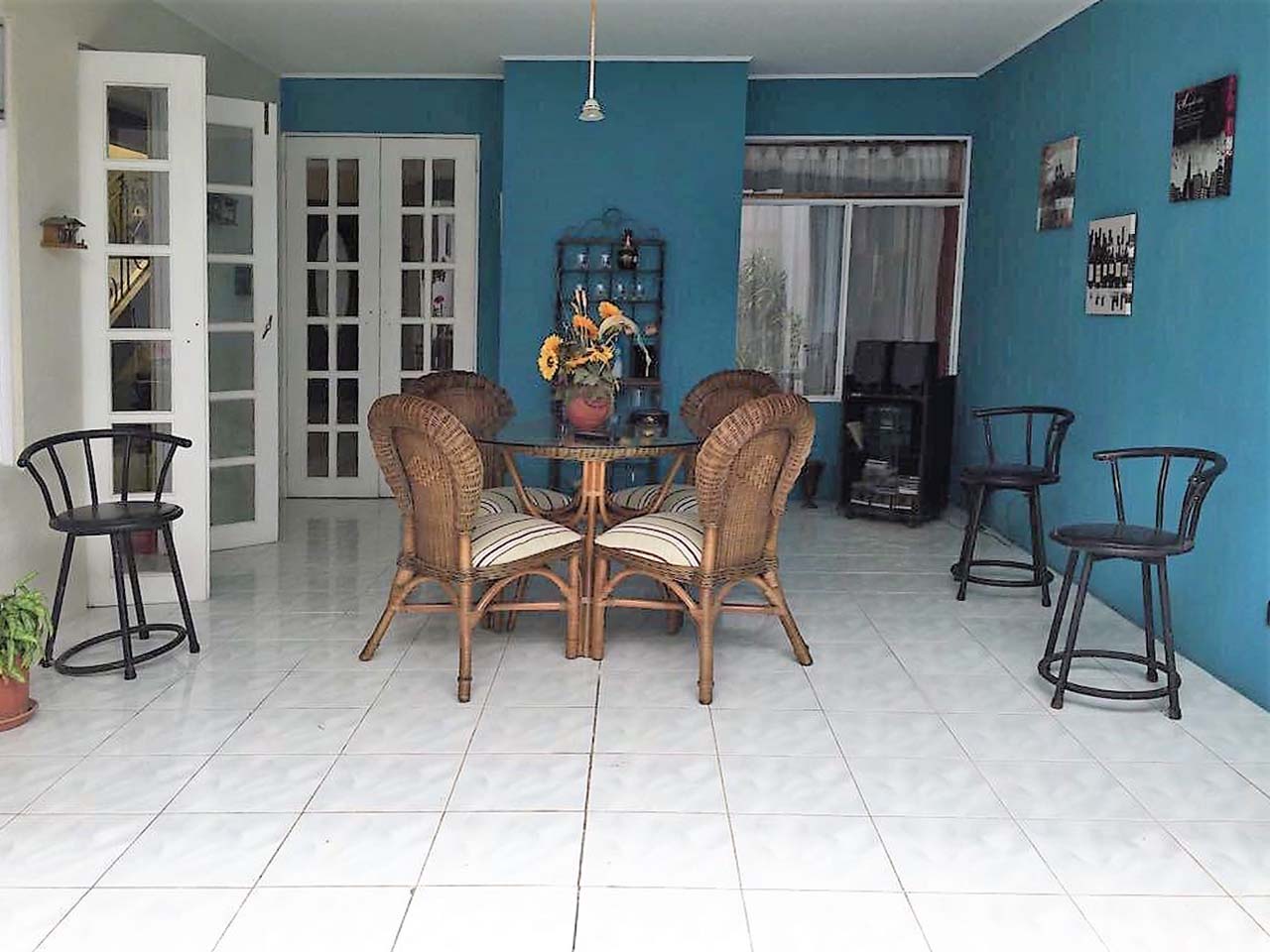 3 bed Single Family Homes For Sale in Curridabat, San Jose - thumb 3