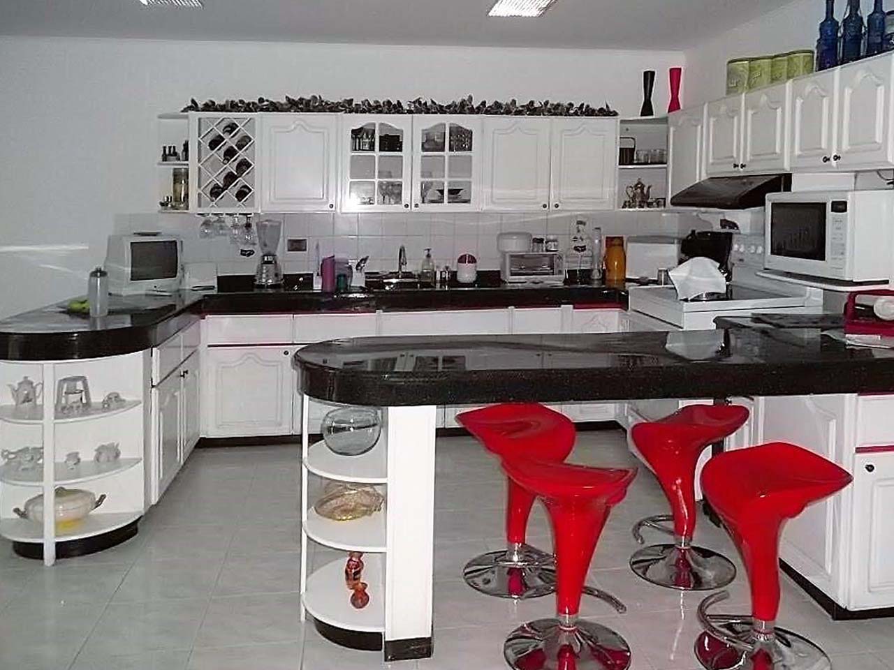 3 bed Single Family Homes For Sale in Curridabat, San Jose - thumb 2