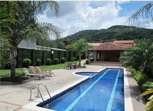 4 bed Single Family Homes For Sale in Santa Ana, San Jose - thumb 4