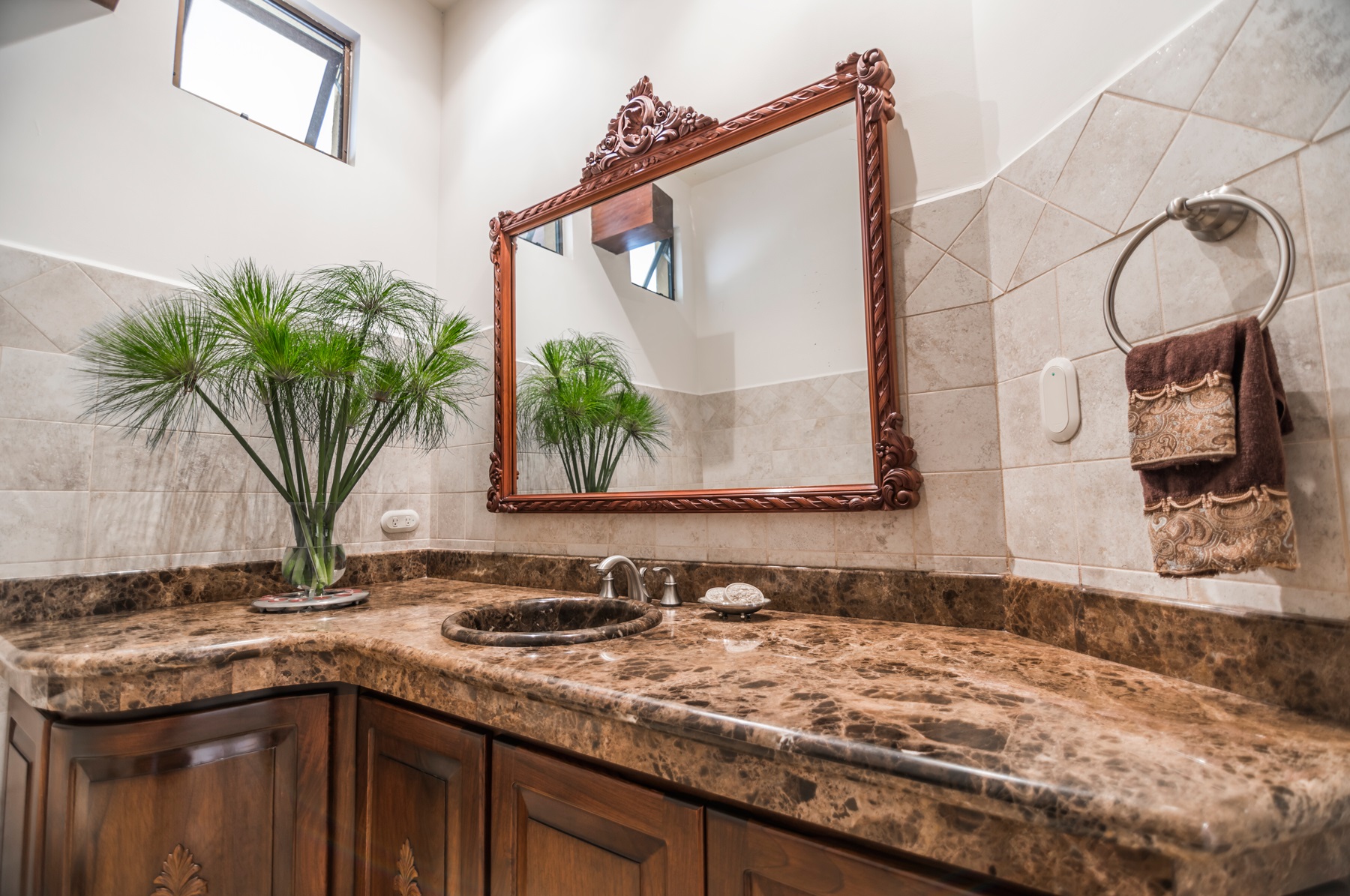 4 bed Single Family Homes For Sale in Curridabat, San Jose - thumb 9