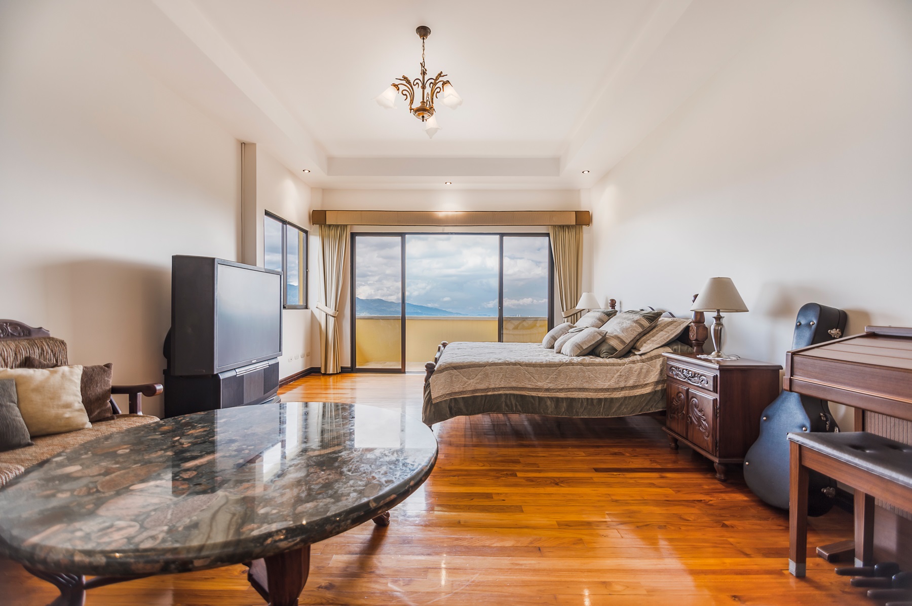 4 bed Single Family Homes For Sale in Curridabat, San Jose - thumb 18