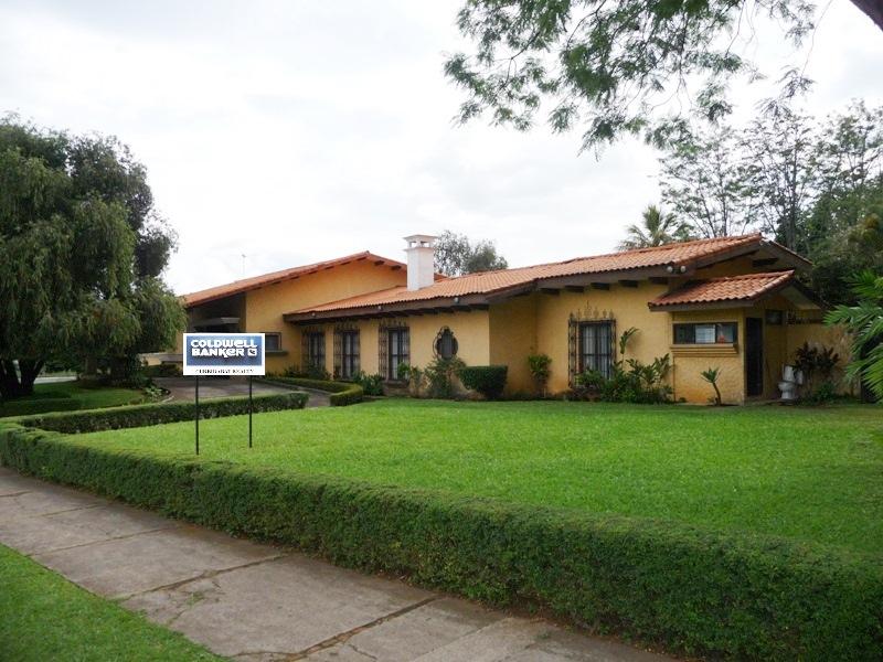 5 bed Single Family Homes For Sale in Curridabat, San Jose - thumb 11