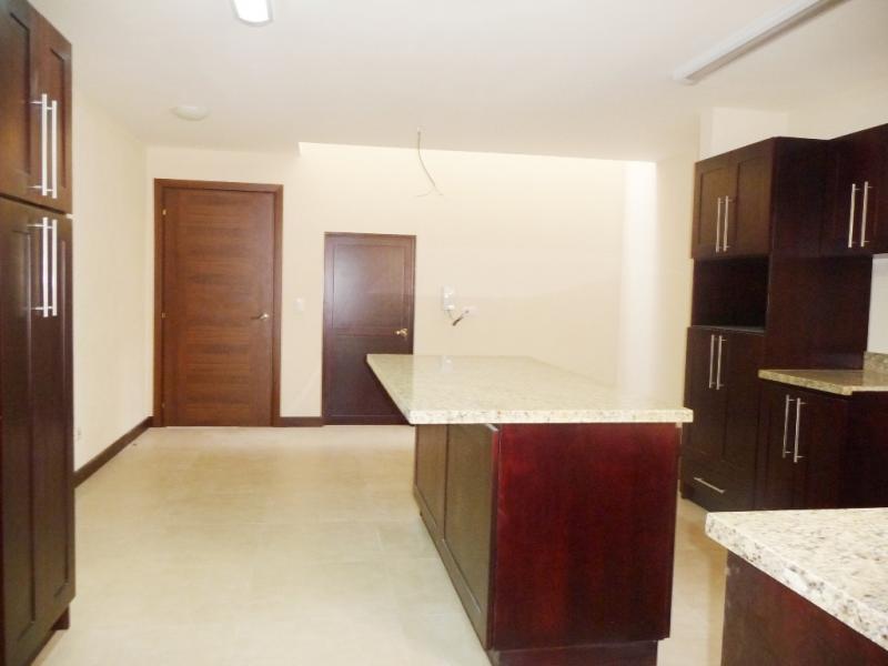 4 bed Single Family Homes For Sale in Curridabat, San Jose - thumb 4